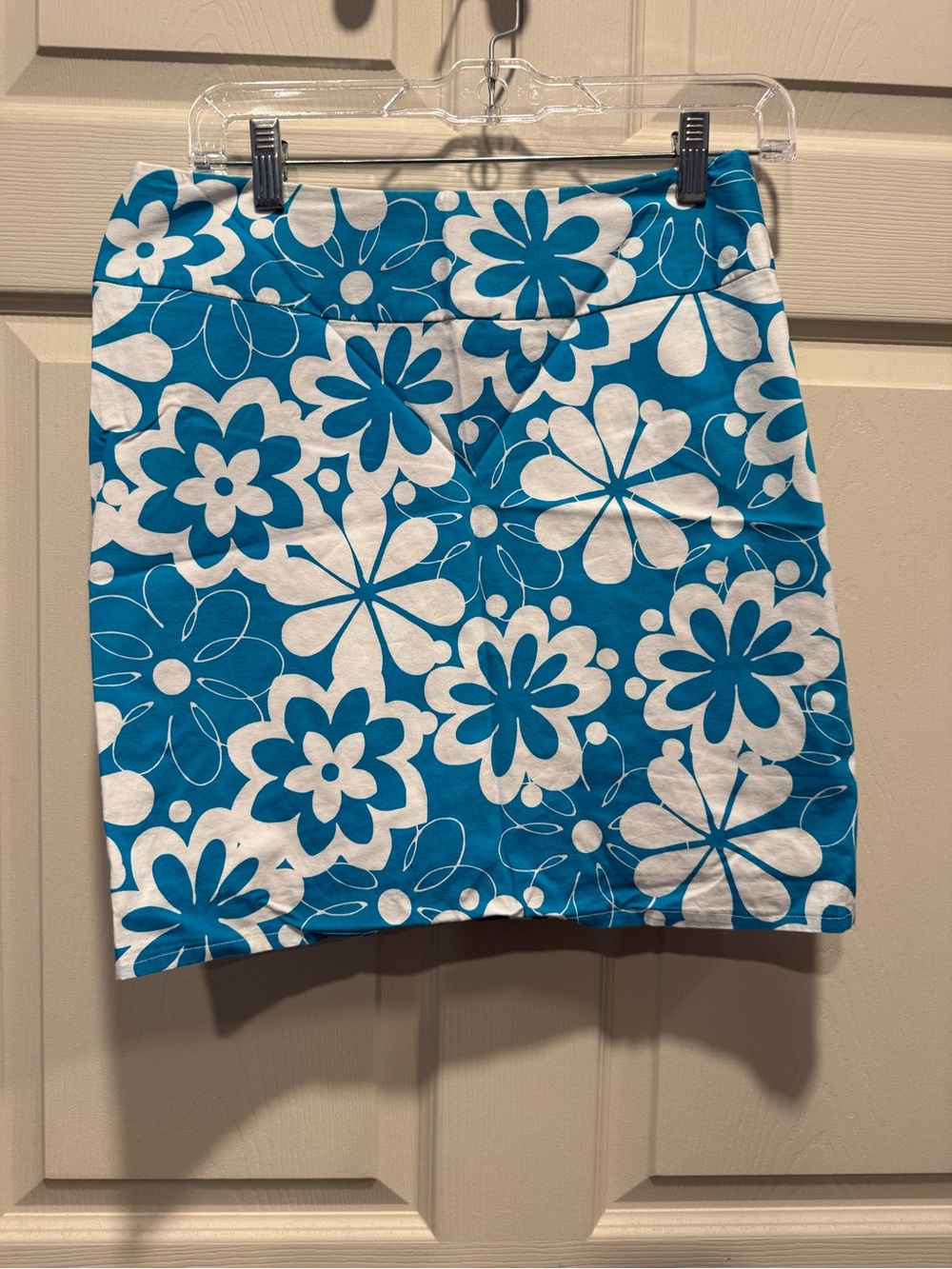 Casual Corner Turquoise and White Floral Mini Skirt